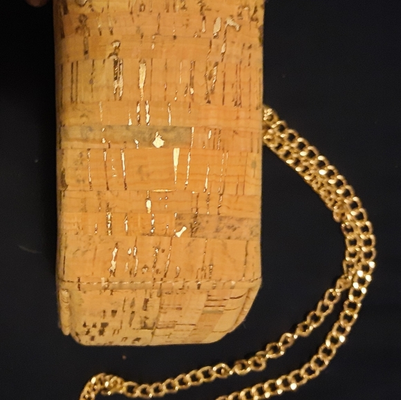 Crossbody wooden circular purse - Picture 3 of 3